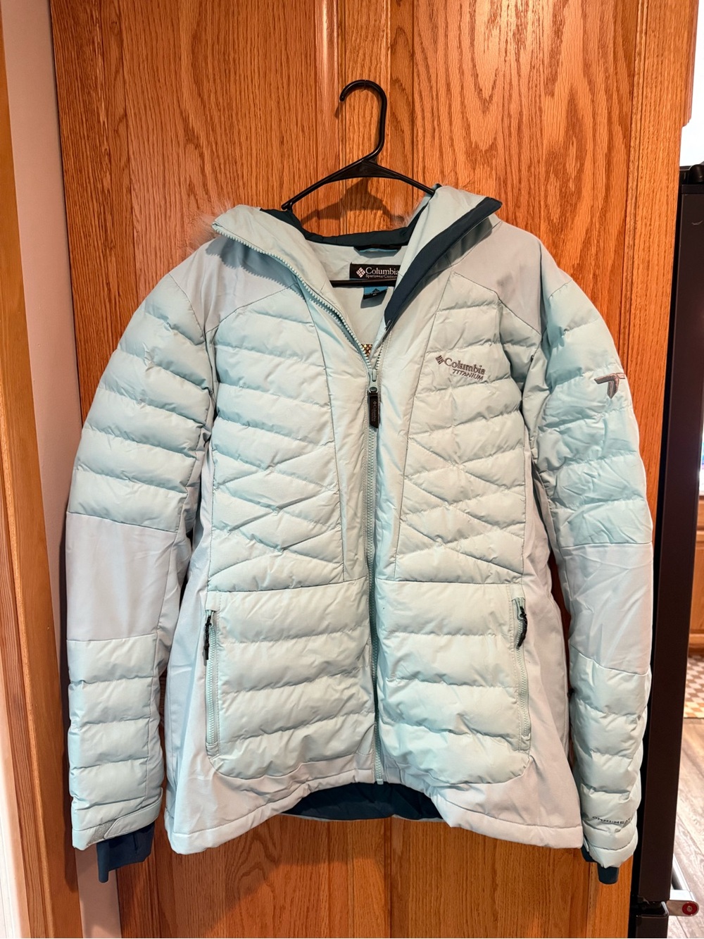 Columbia Titanium Women's Pale Blue Quilted Puffer Jacket